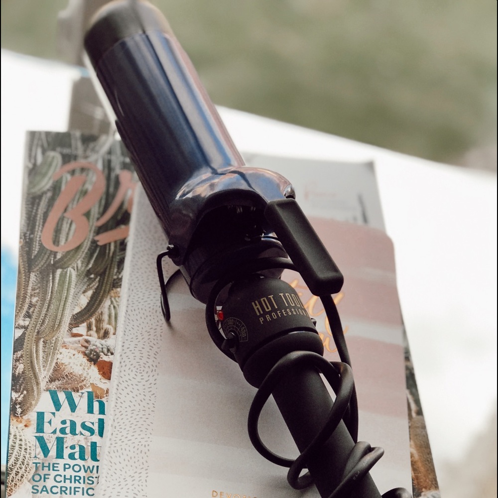 Hot Tools Curling Iron